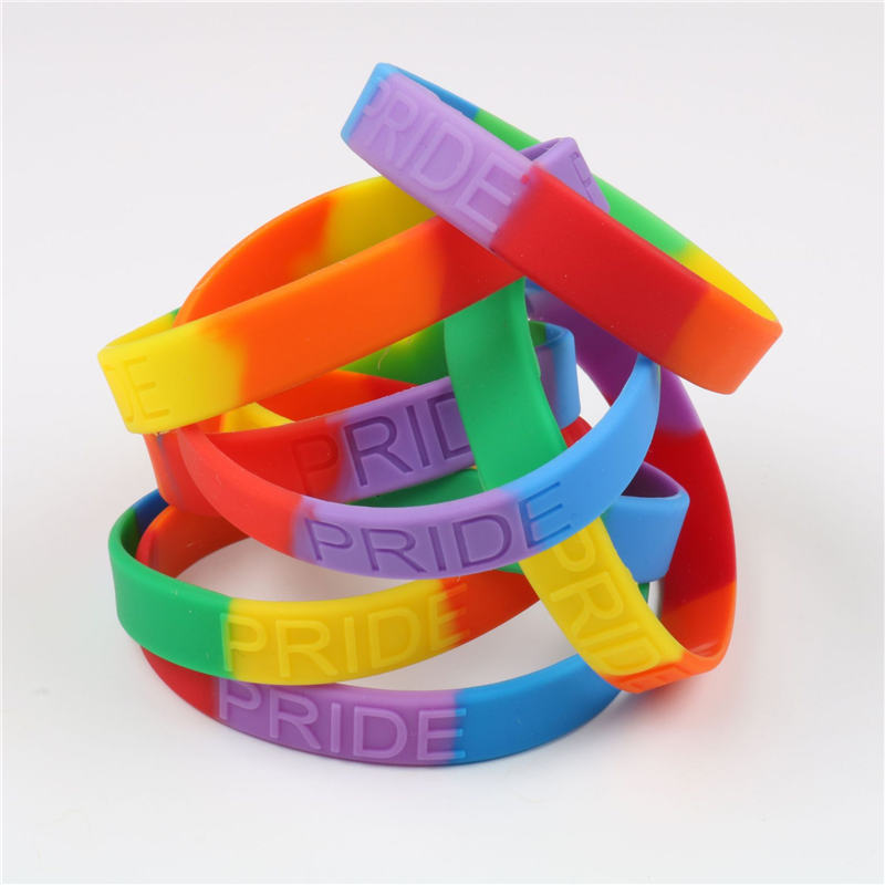  Segmented  silicon wristband